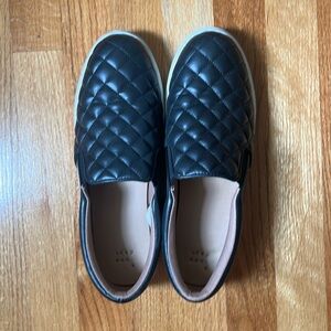 Black quilted Shoes. Used condition.